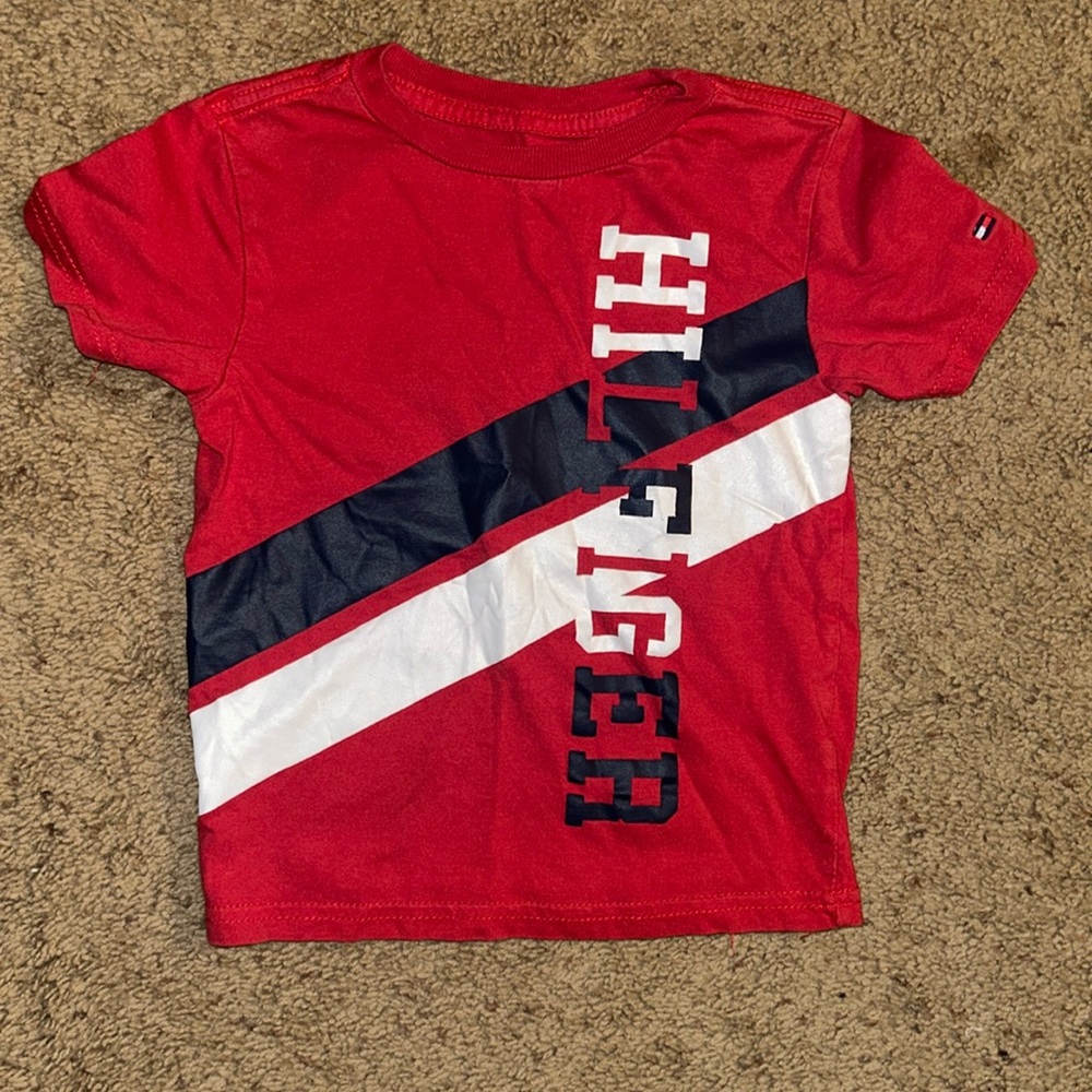 Tommy Hilfiger. 3t